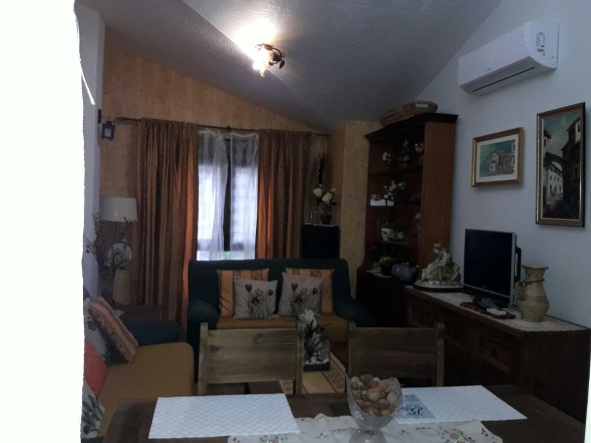 Apartamento Alborada Pinos Genil Exterior foto